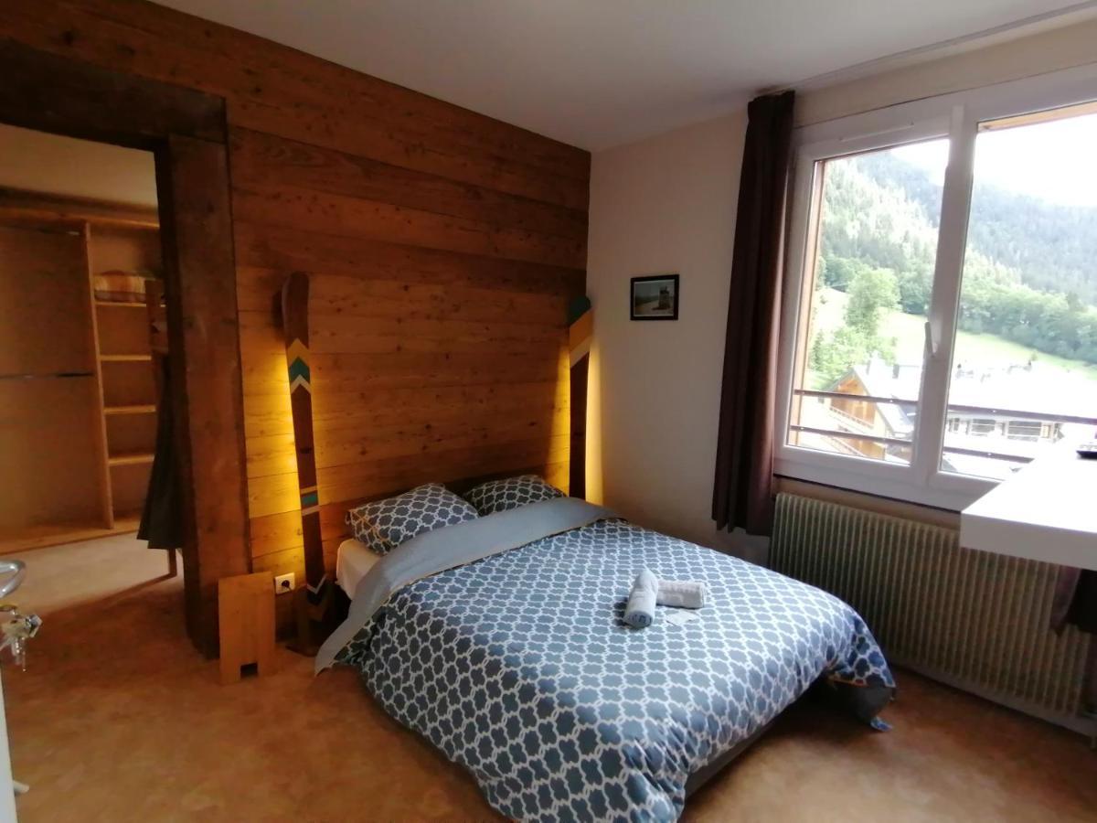 1861 Châtel Hostel Eksteriør billede